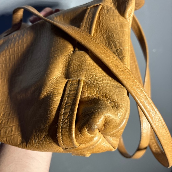 Tom Thomas Leathers Croc Embossed Leather Bag - Picture 10 of 11